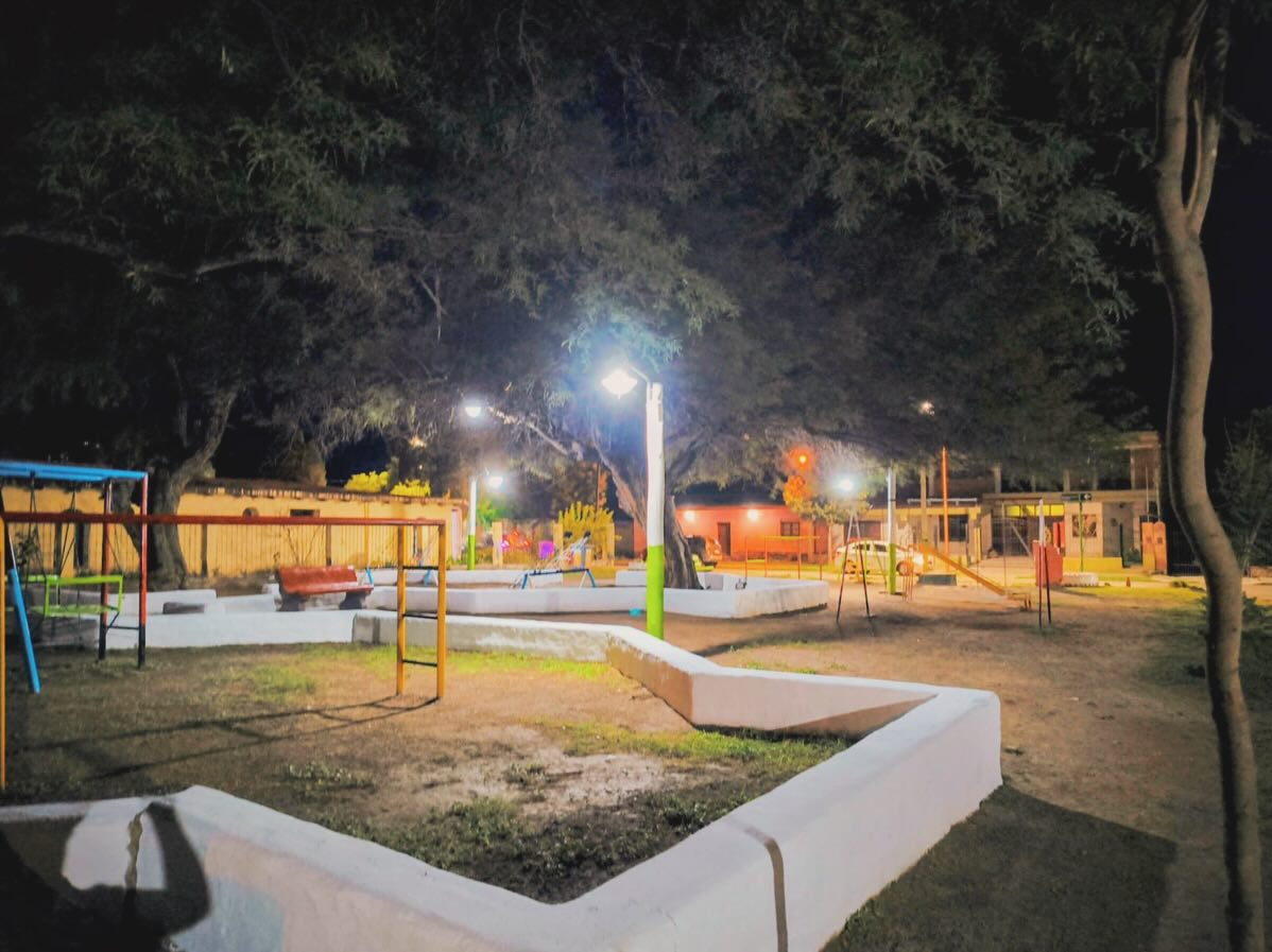 TRABAJOS DE REFACCIÓN Y PUESTA EN VALOR EN DISTINTOS ESPACIOS PÚBLICOS